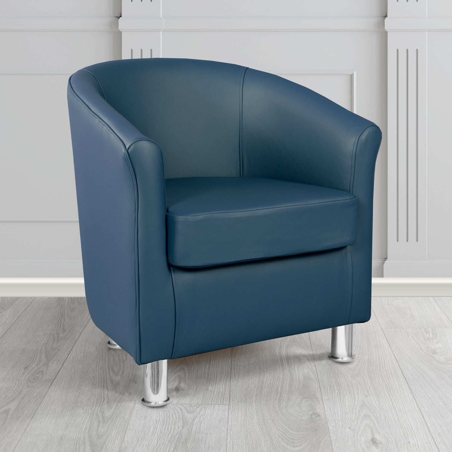 Como Tub Chair in Vele Delft Blue Crib 5 Genuine Leather