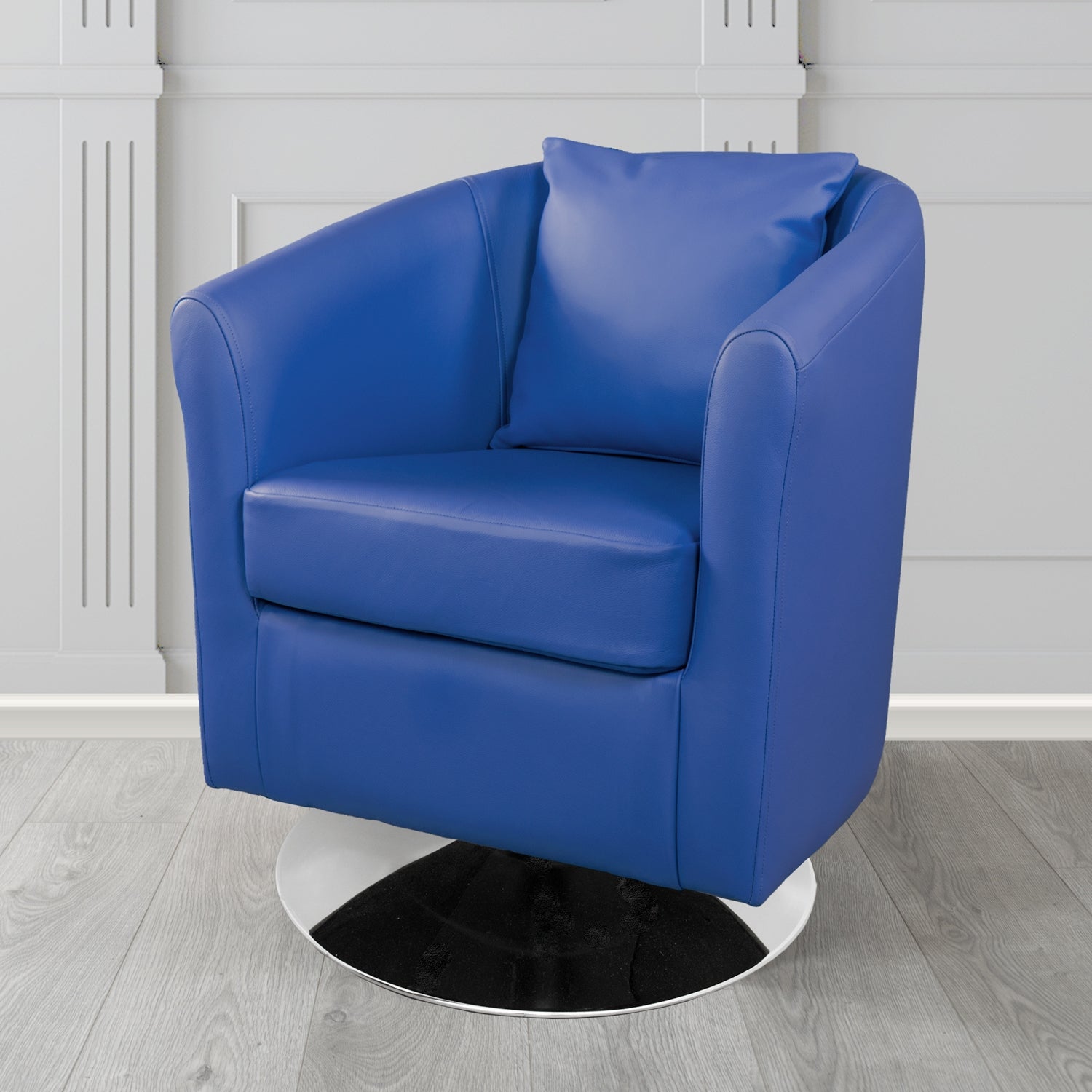 St Tropez Swivel Tub Chair in Shelly Crib 5 Genuine Leather with Scatter Cushion
